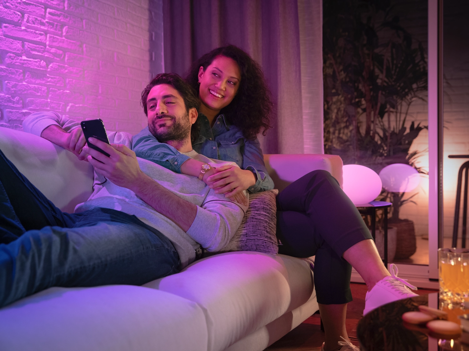 3x Żarówka LED GU10 Reflektor PAR16 4.2W = 50W 400lm CCT + RGB SMART Inteligentna Bluetooth ZigBee White and Color Ambiance + Mostek Bridge PRO + Regulator Pilot Philips HUE - obszar zastosowań