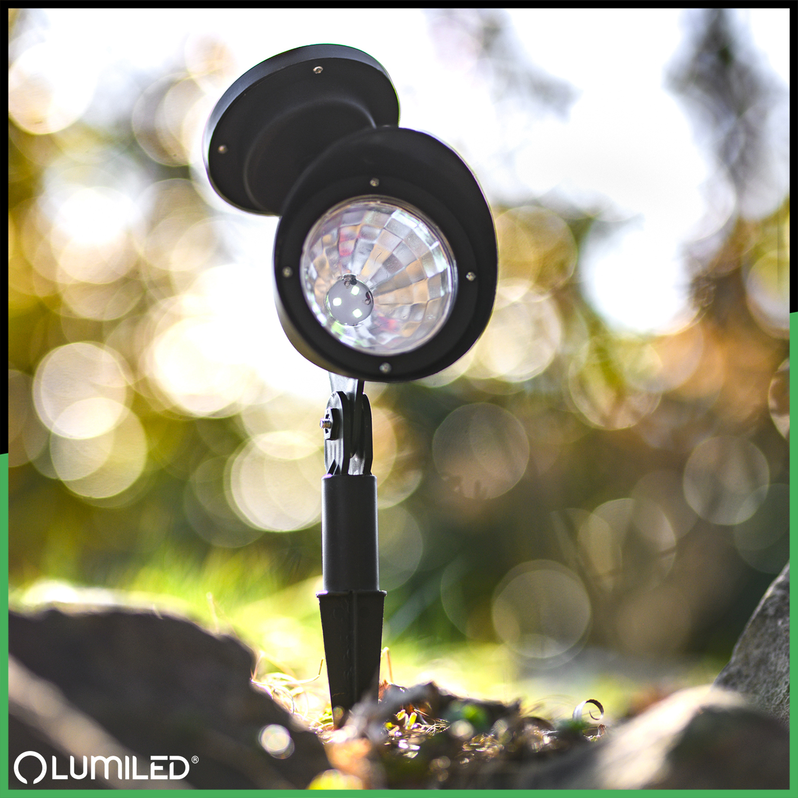 3x Lampa Ogrodowa LED Solarna Wbijana Czarna Kierunkowa OGA Reflektor IP44 6500K LUMILED - aranżacja