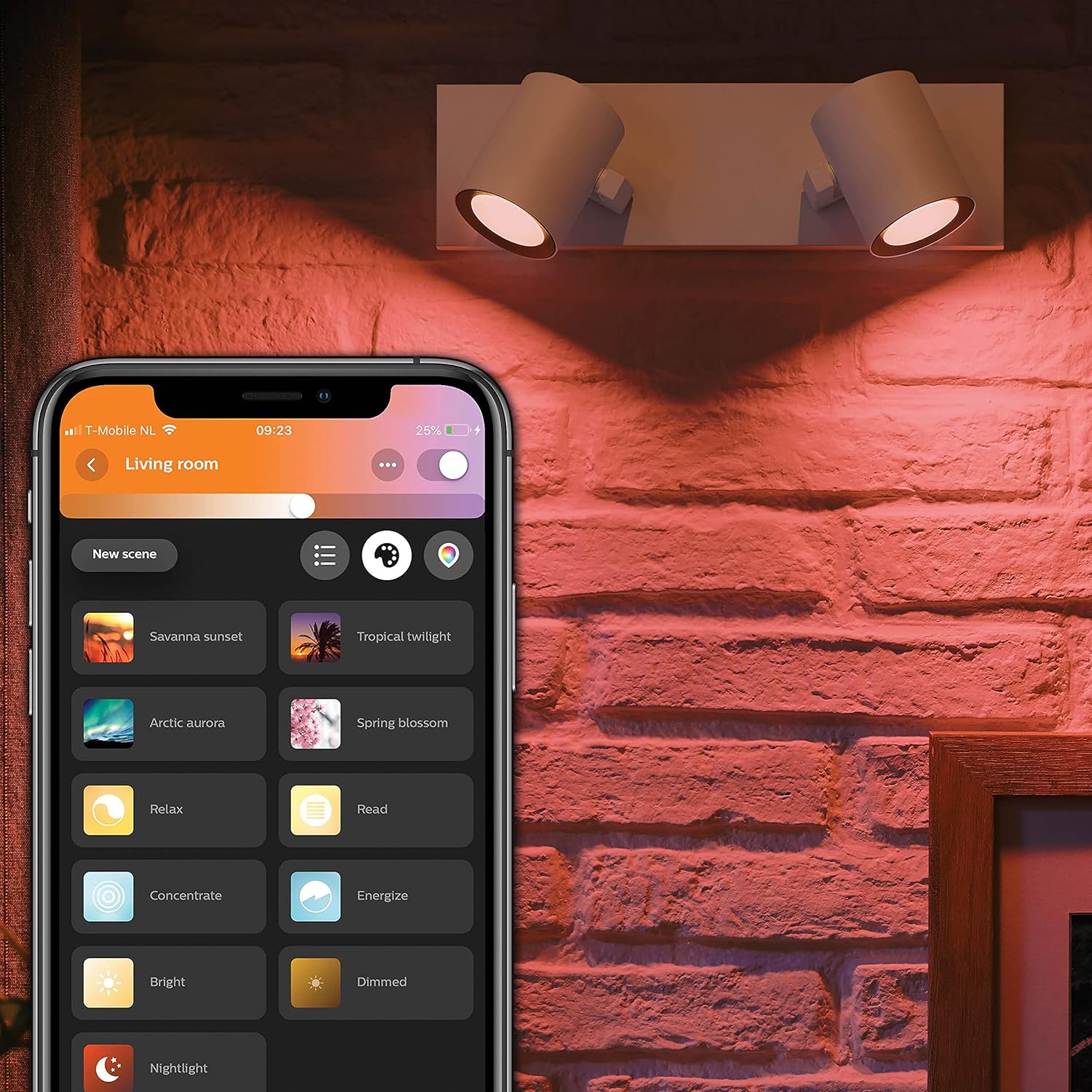 Lampa Sufitowa LED Reflektor 8.2W 800lm IP20 White and Color Ambiance RGB + TW Biała Inteligentna SMART Zigbee Bluetooth Argenta Philips HUE - pierwsza cecha produktu