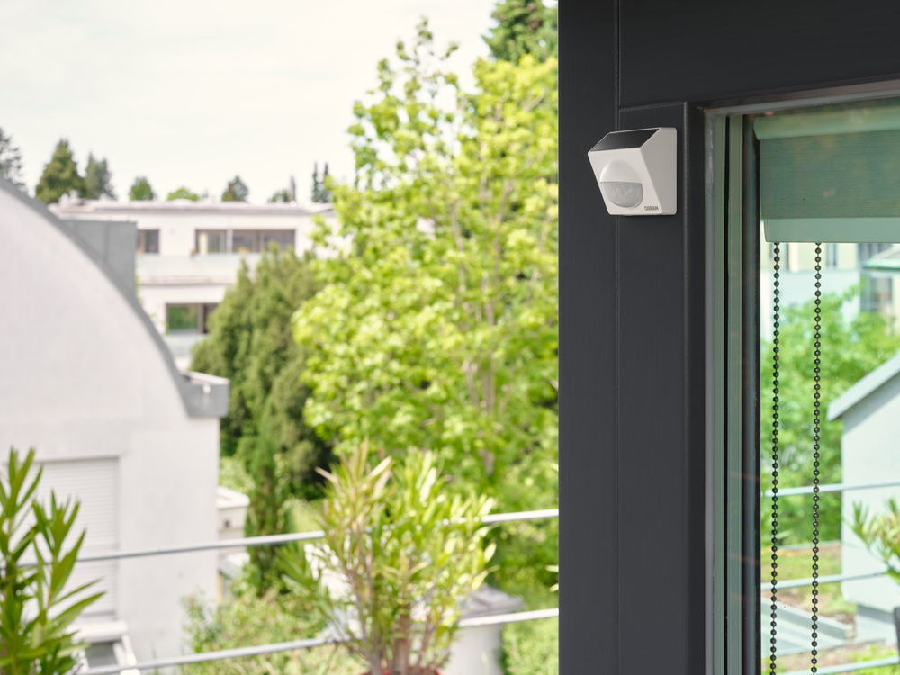 Czujnik Ruchu Zewnętrzny Solarny Bezprzewodowy 120° IP65 USB-C Biały SMART WiFi 2.4GHz Osram - obszar zastosowań