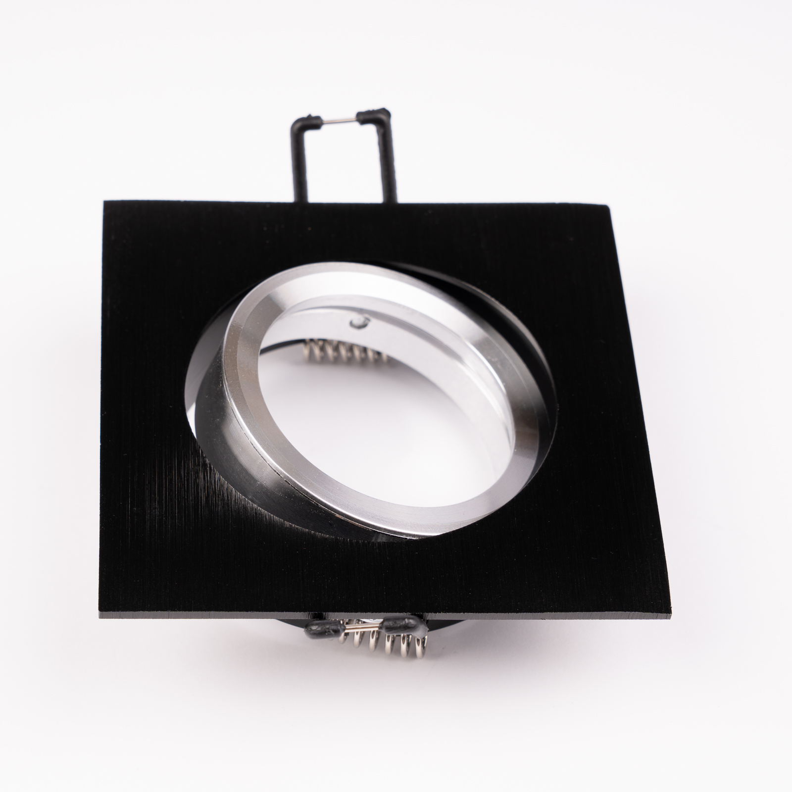 Oprawa Halogenowa Podtynkowa Lampa Sufitowa Kwadrat Ruchoma GU10 MR16 Czarna TRIAM LUMILED - pierwsza cecha produktu