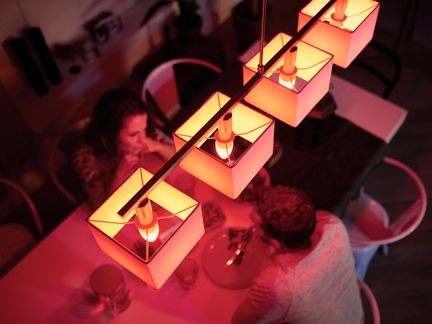 2x Żarówka LED E14 Świeczka B39 5.3W = 40W 470lm 2000-6500K CCT + RGB SMART Inteligentna Bluetooth ZigBee White and Color Ambiance Philips HUE - obszar zastosowań