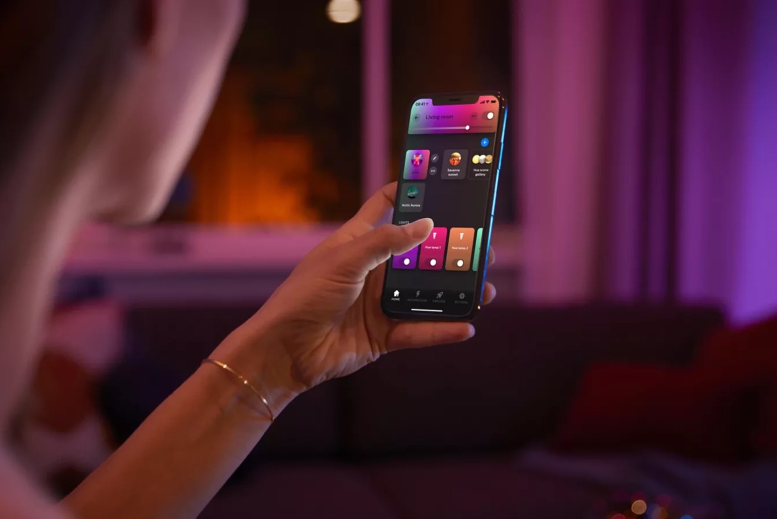 Taśma LED Pasek NEON Przedłużenie 1m 12.3W 1000lm IP20 White and Color Ambiance RGB + TW Biała Inteligentna SMART Zigbee Bluetooth LightStrip Gradient Philips HUE - czwarta cecha produktu