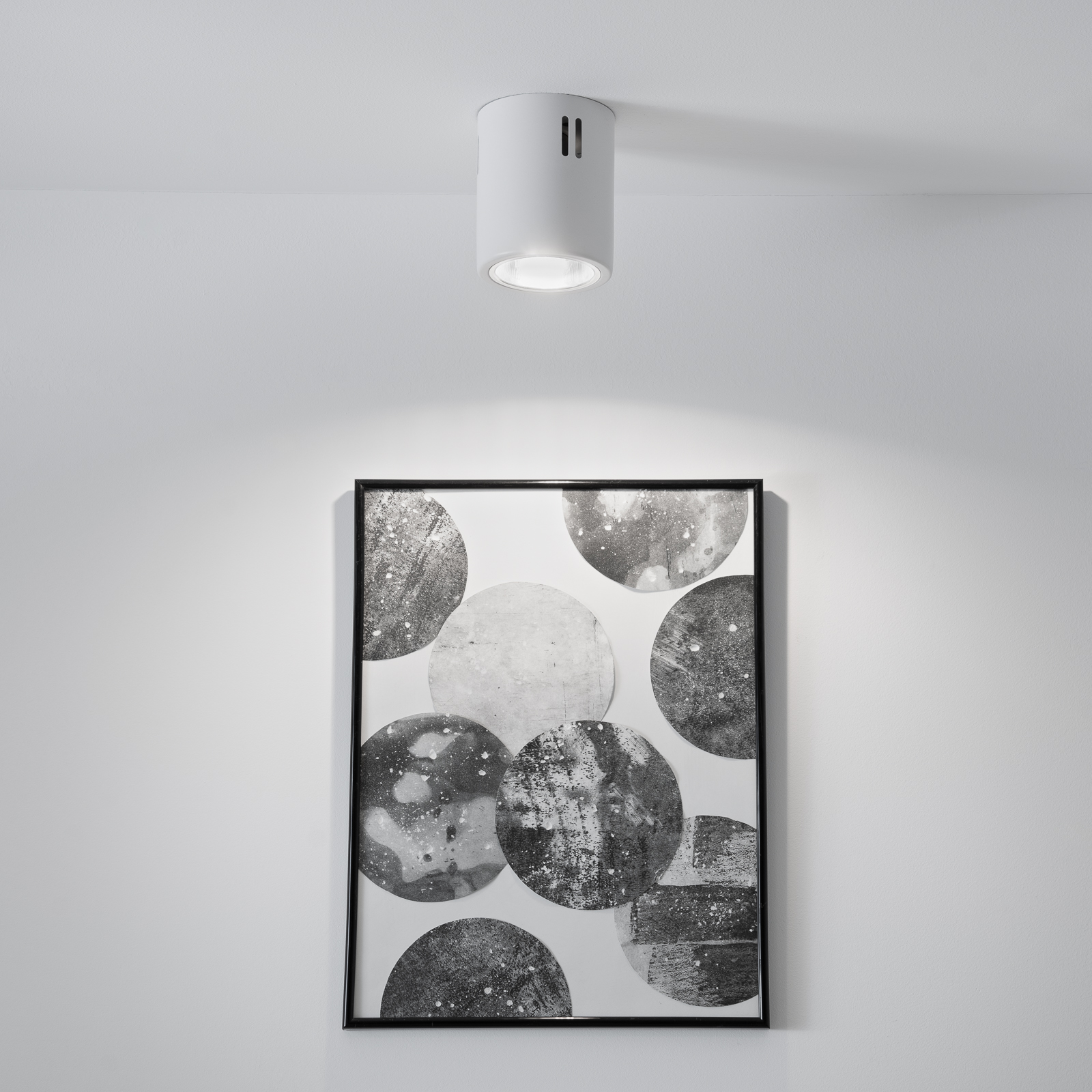 Oprawa Sufitowa Natynkowa Stała Okrągła APUS 10 Spot TUBA Biała E27 - aranżacja