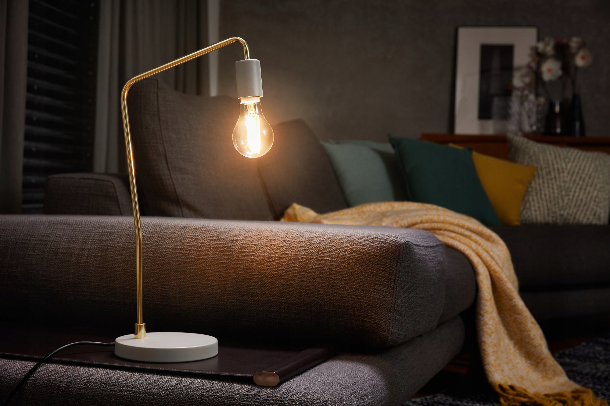 Żarówka LED E27 A60 7W = 60W 806lm 3000K Ciepła 360° FILAMENT LUMILED - aranżacja