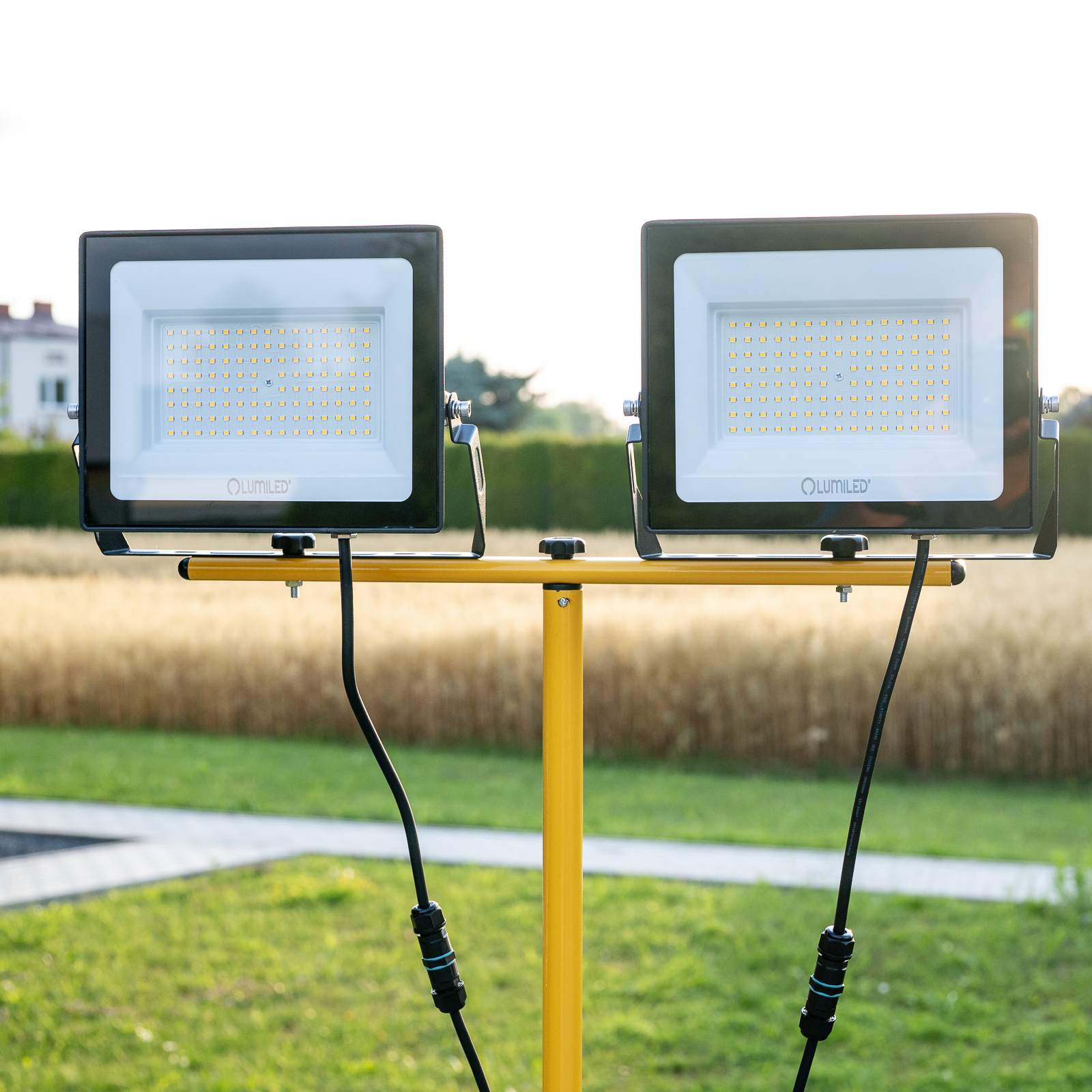 Naświetlacz LED Lampa 2x 100W Robocza Statyw Budowlany 6500K - pierwsza cecha produktu
