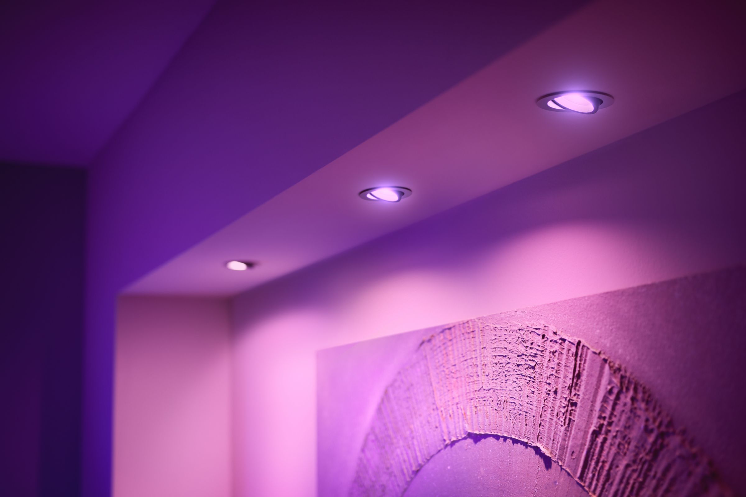 Oprawa Podtynkowa Wpuszczana LED 4.2W 400lm IP20 White and Color Ambiance RGB + TW Biała Inteligentna SMART Zigbee Bluetooth Centura Philips HUE - druga cecha produktu