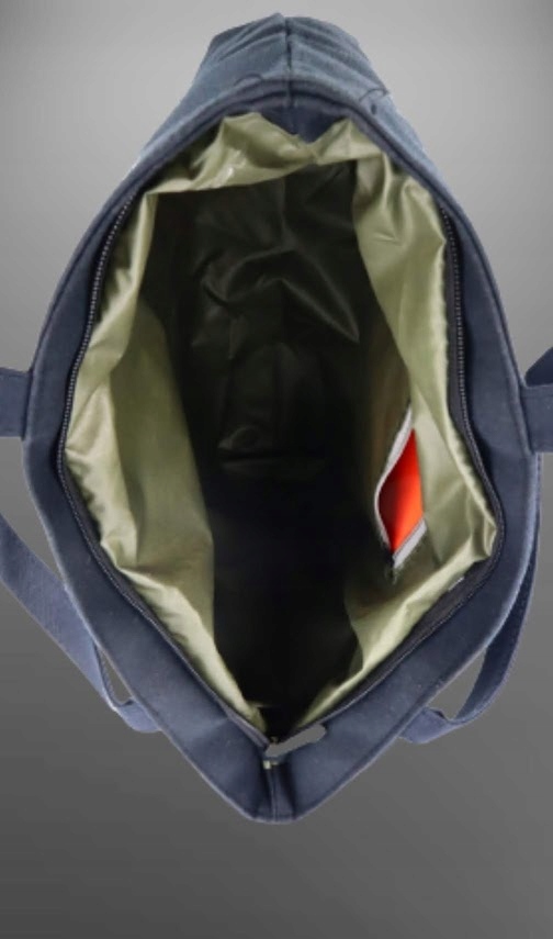 TORBA torebka z napisem ,,LICZY SIĘ WNĘTRZE A NIE JAKIŚ ... '' czarna