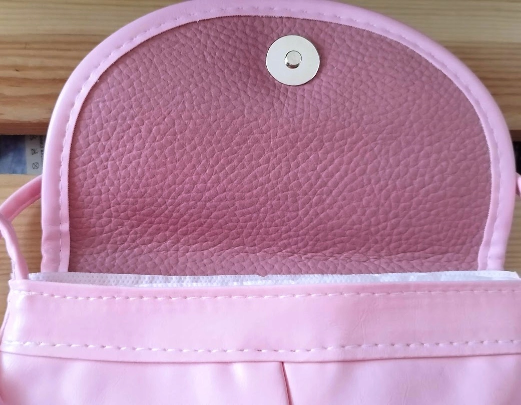 Torebka listonoszka skóra ekologiczna PINK