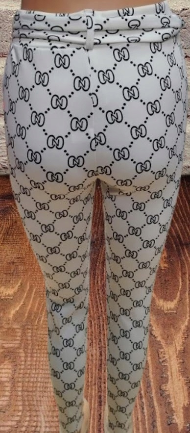 SPODNIE ELASTYCZNE Z KIESZENIAMI ozdobnym PASKIEM jasne z wzorkiem S/M