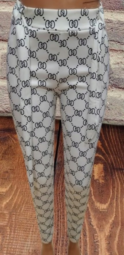 SPODNIE ELASTYCZNE Z KIESZENIAMI ozdobnym PASKIEM jasne z wzorkiem S/M