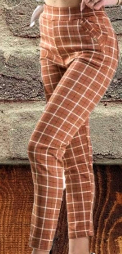 Spodnie damskie cygaretki w kratkę 7XL/8XL brązowe z kieszeniami