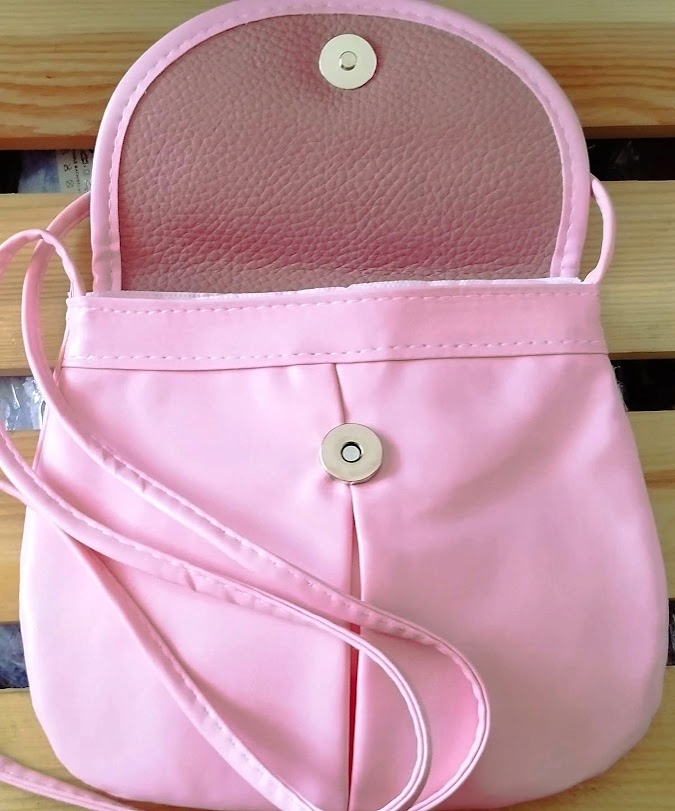 Torebka listonoszka skóra ekologiczna PINK