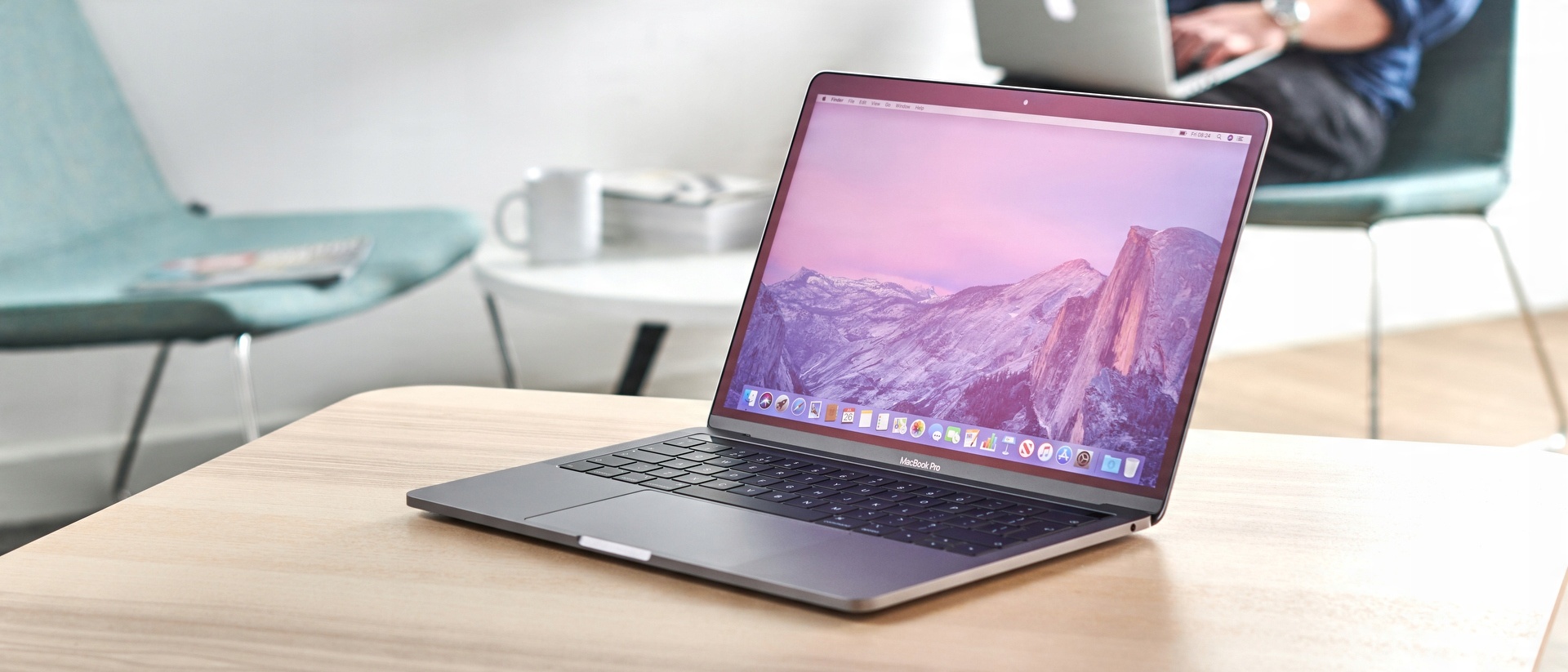 青空様用MacBook Pro 13インチ 2019 i5 16GB 256GB 2019 Apple MacBook Pro with 1.4GHz Intel Core i5 (13-inch