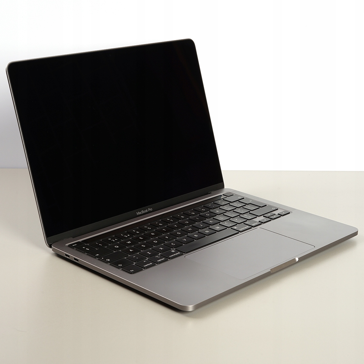 MacBook Pro 13 2020 i5 16/256GB - Laptop Poleasingowy Refabryka