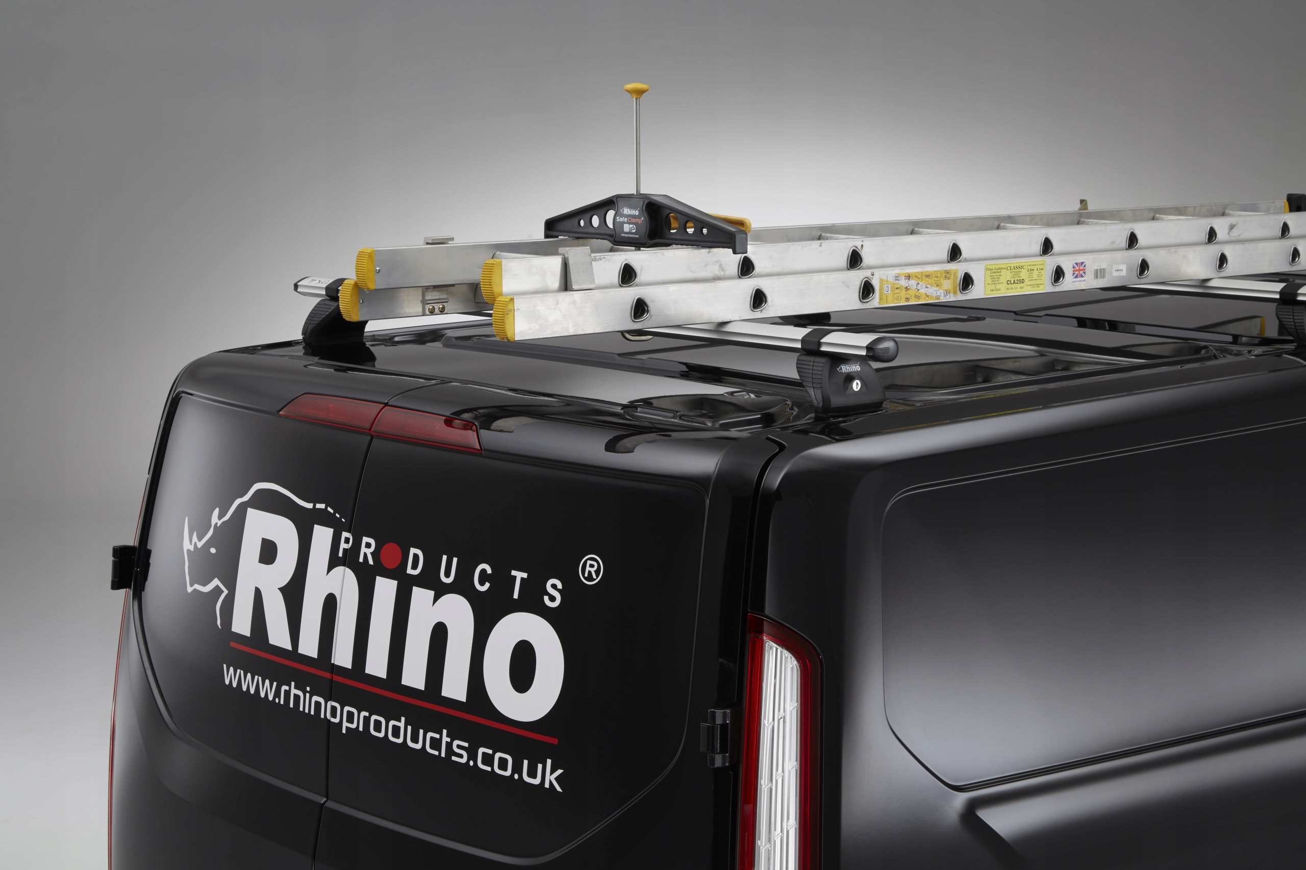 Uniwersalny uchwyt na bagażnik do drabiny Rhino — 4