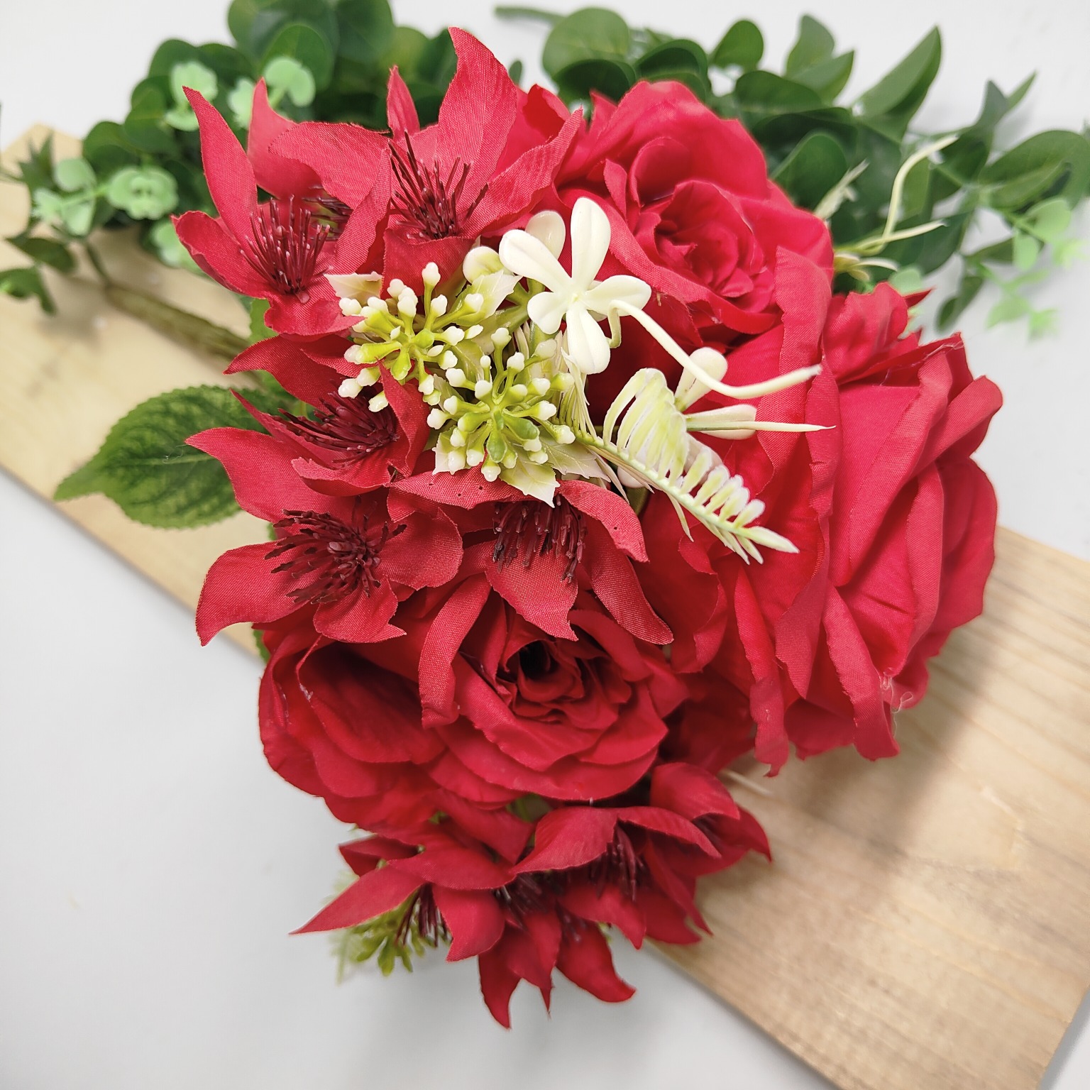 Bukiet x7 róża dodatki czerwony