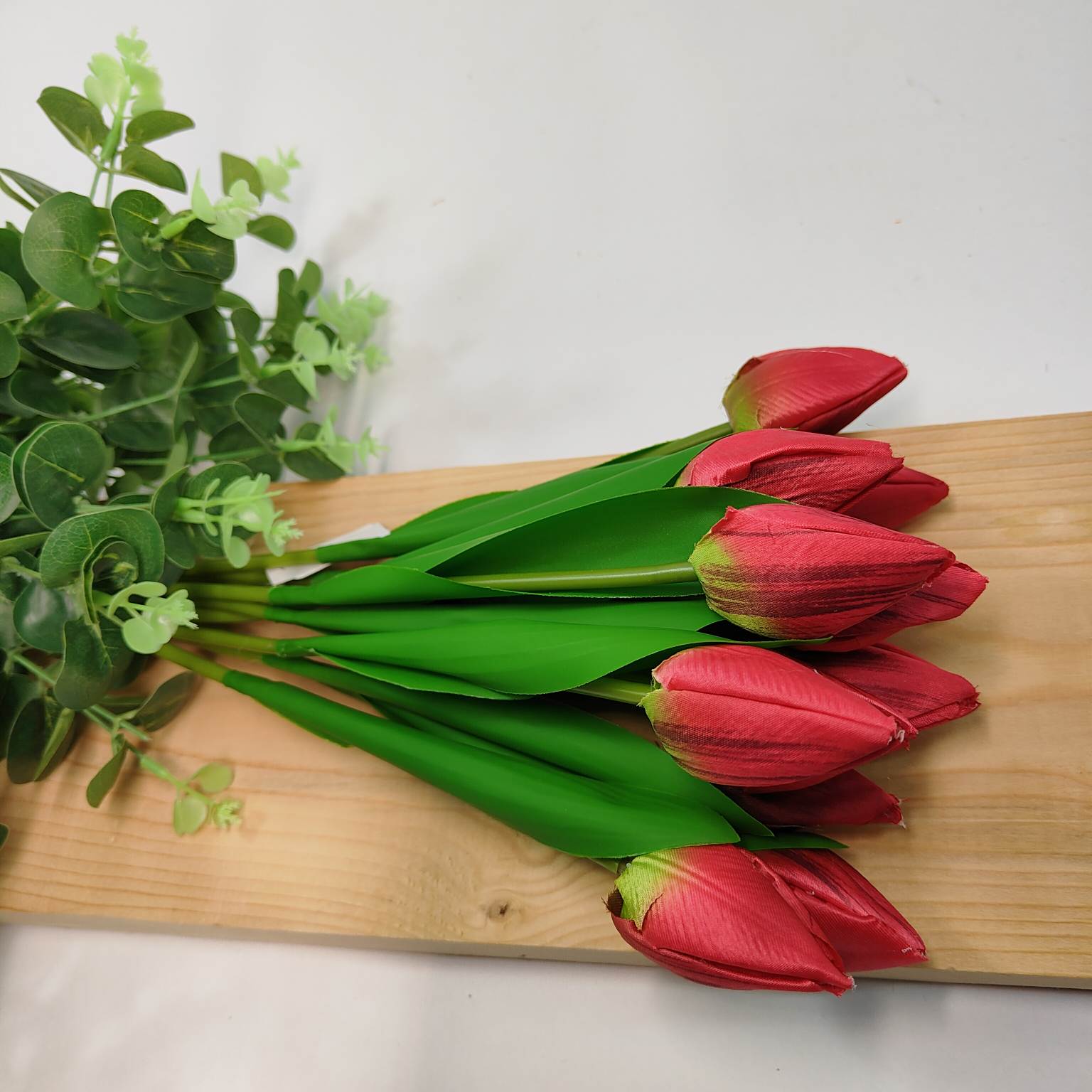 Tulipan pojedynczy czerwony wiązka 12 szt