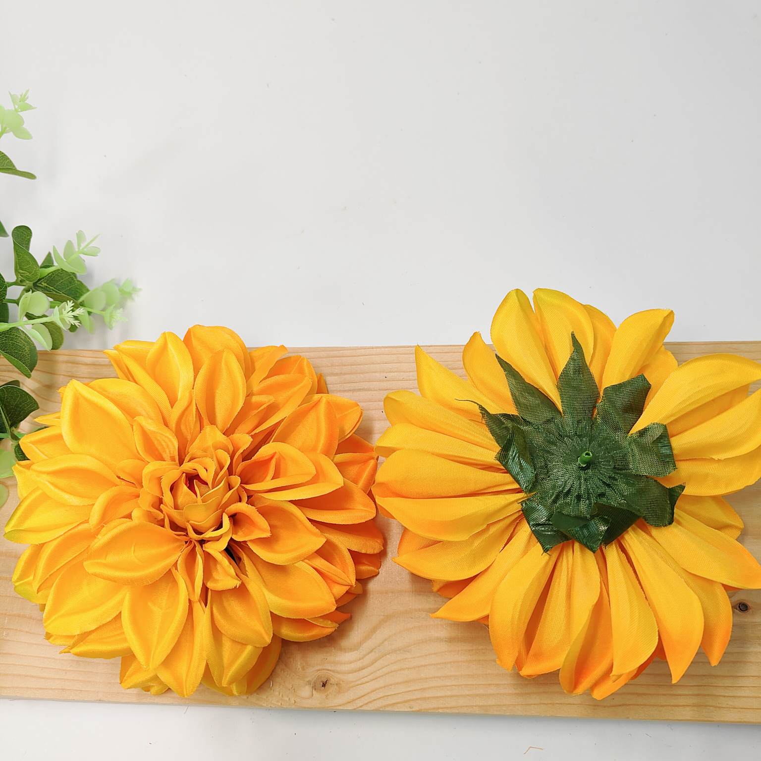 Dalia wyrobowa tt yellow