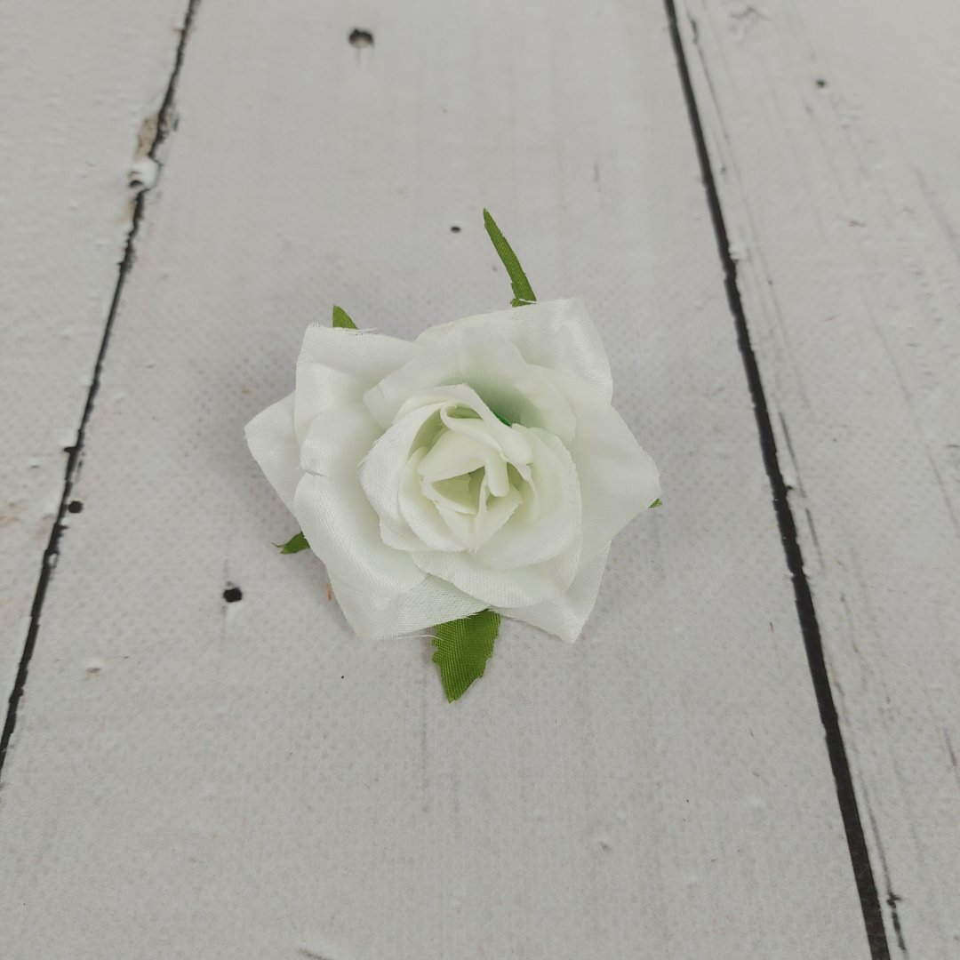 Róża wyrobowa scarlet biała 24 szt