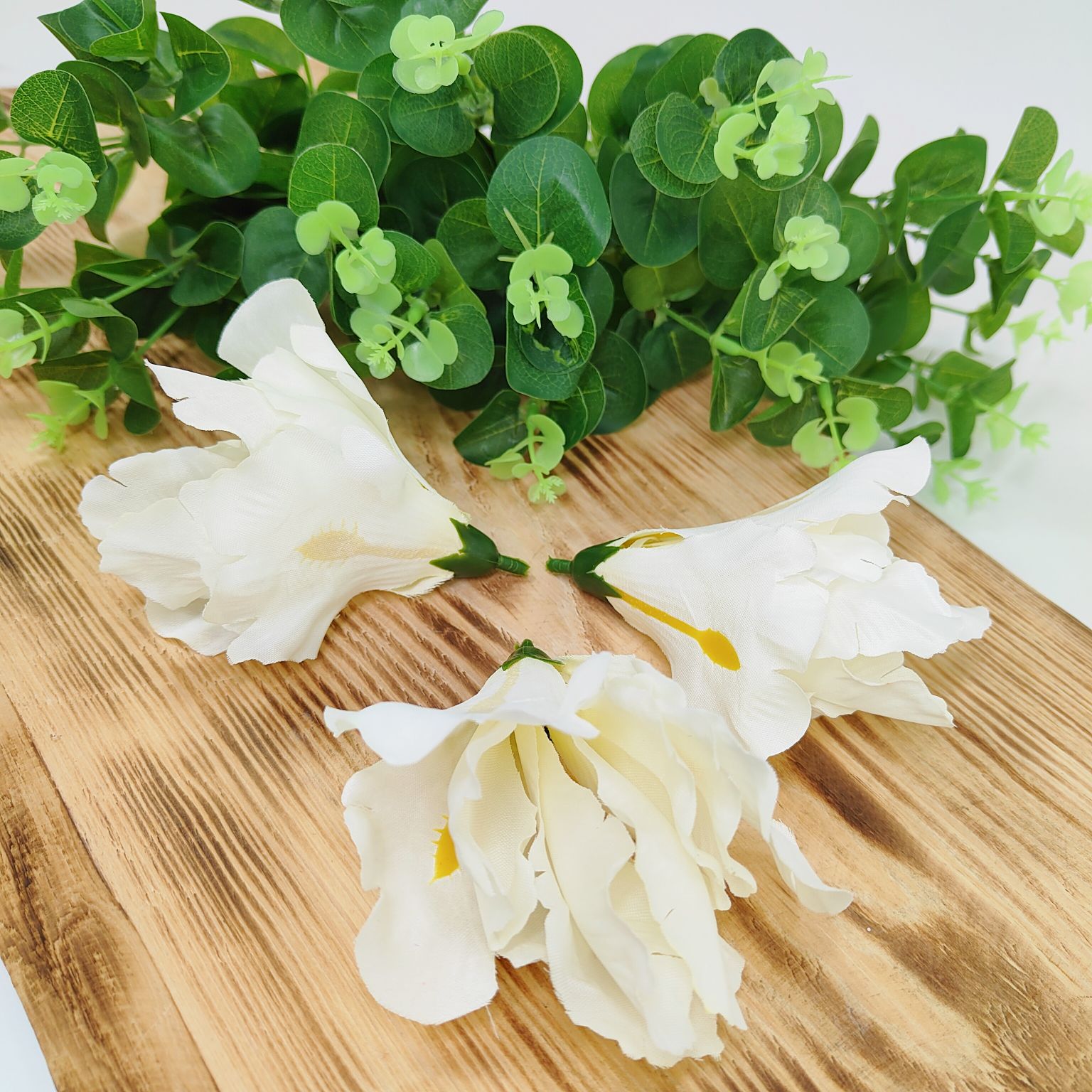 Irys wyrobowy kremowy 12 szt