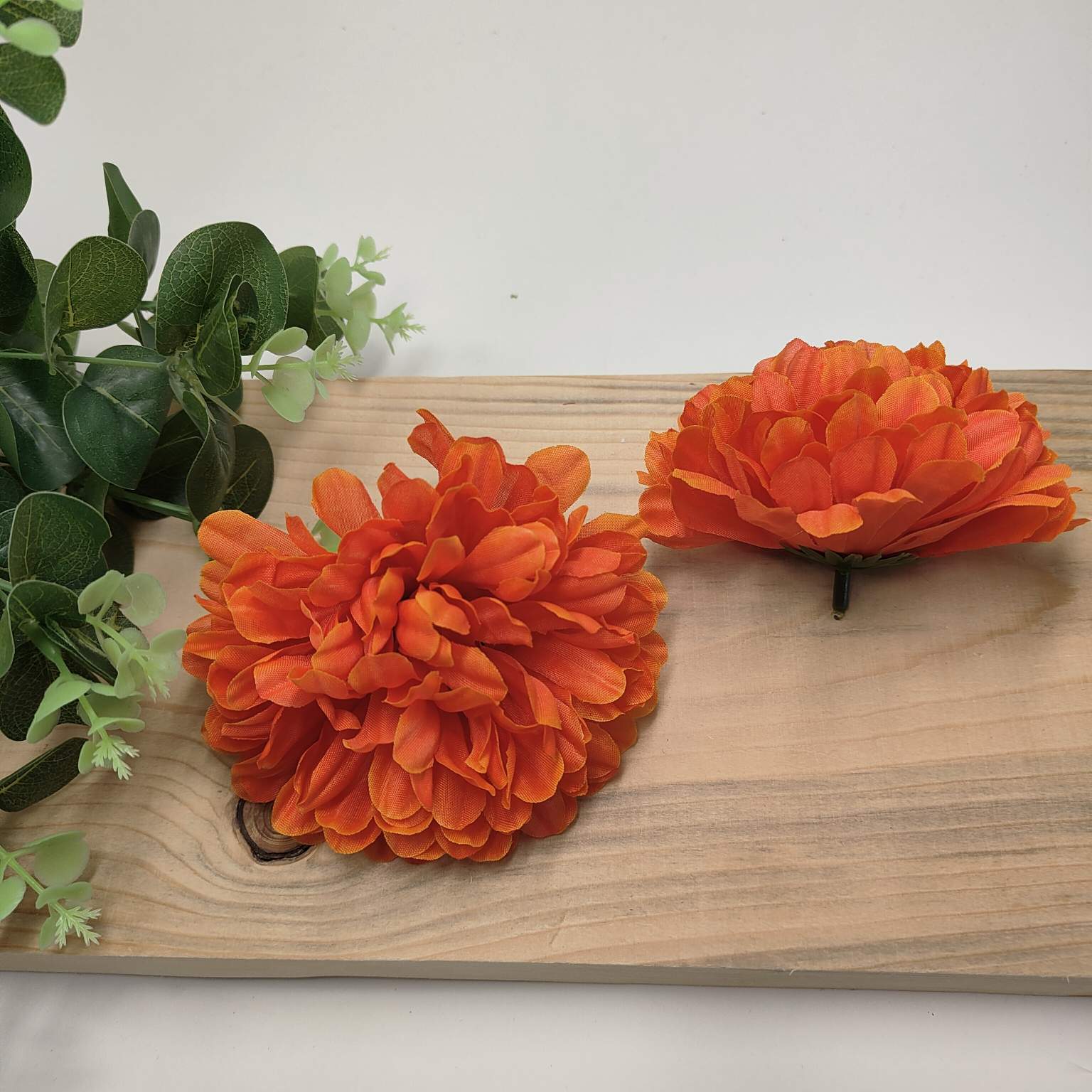 Chryzantema wyrobowa flame 12 szt