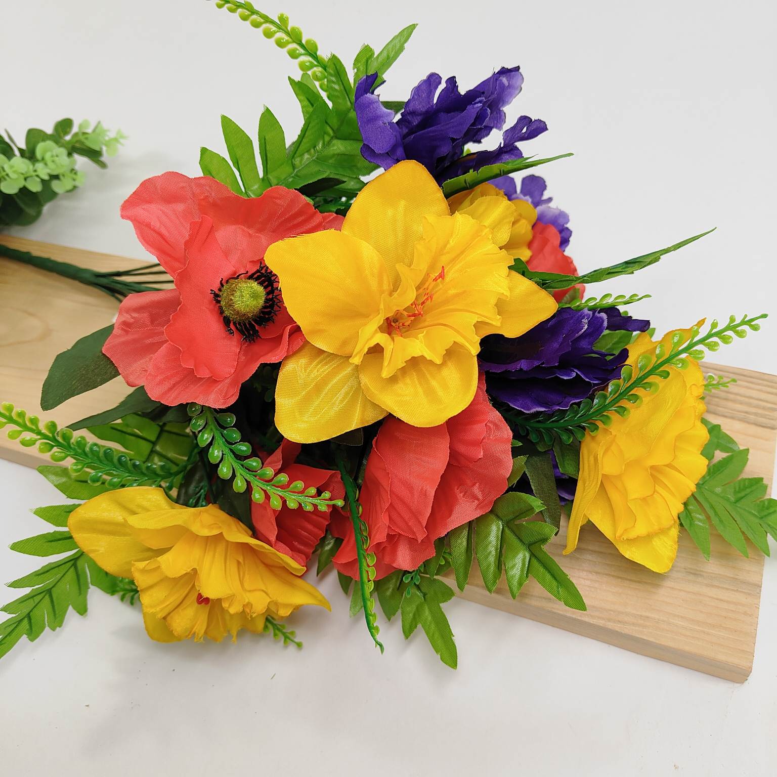 Bukiet żonkil irys mak