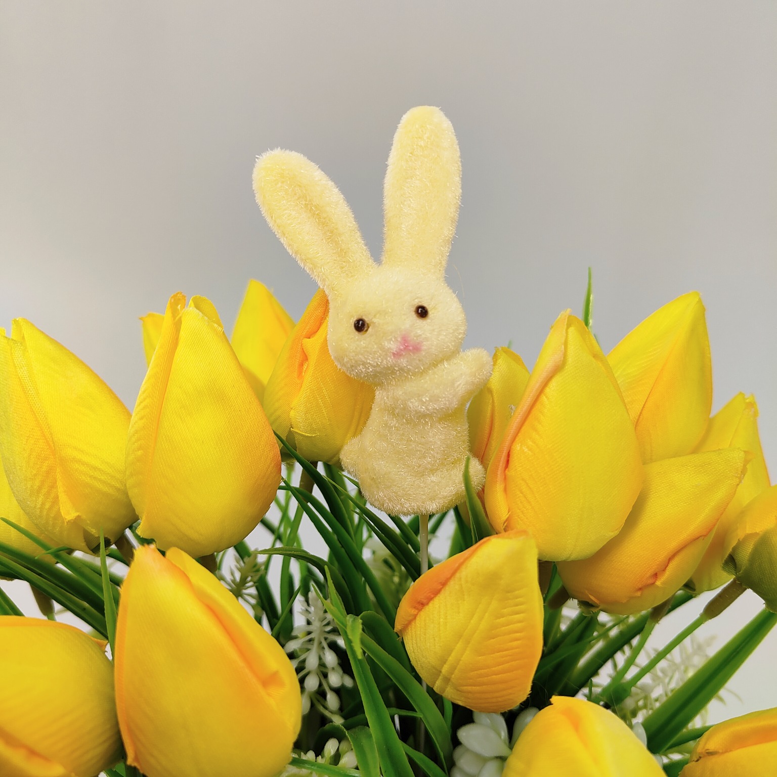 Zajączek pik jasny żółty