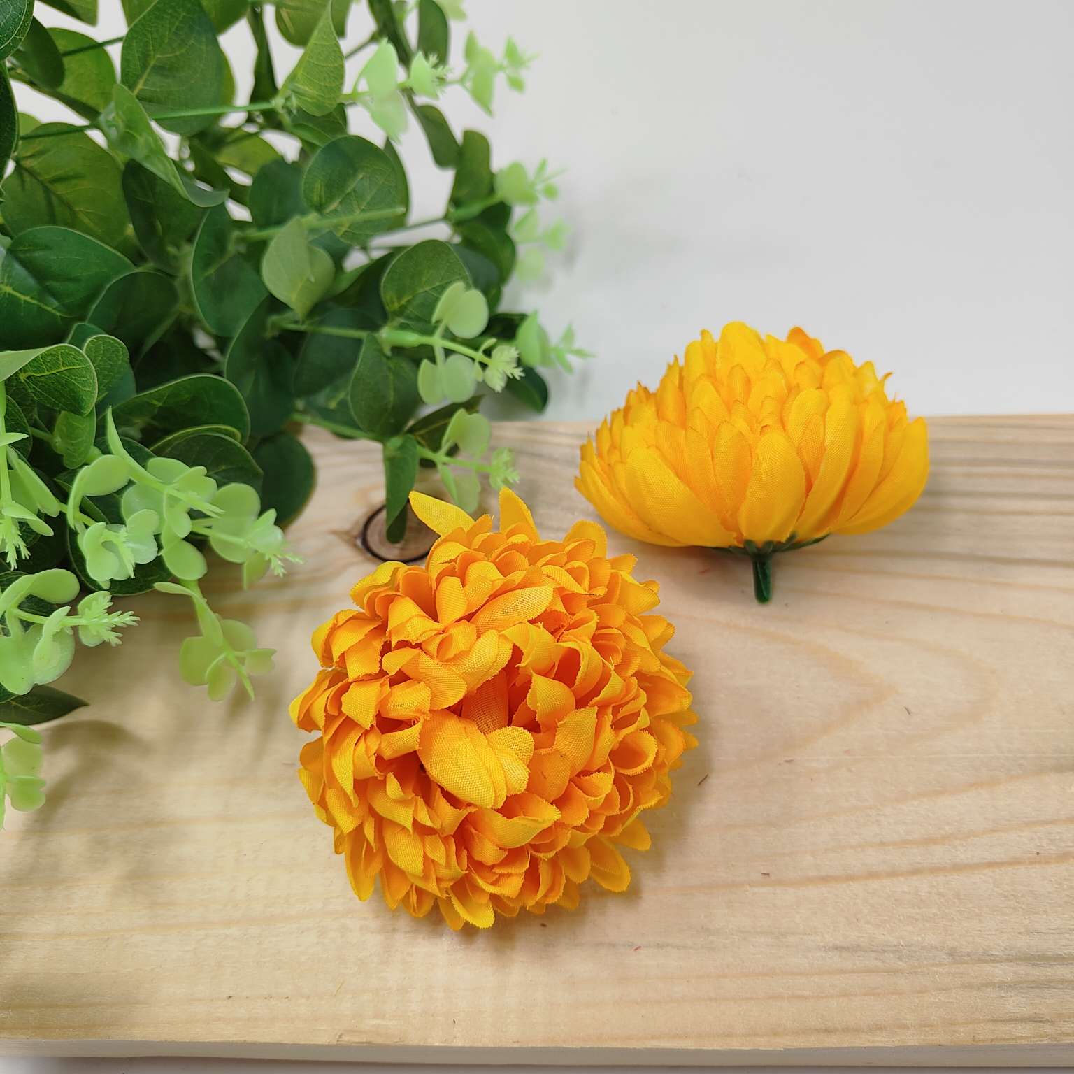 Chryzantema wyrobowa żółta 12 szt