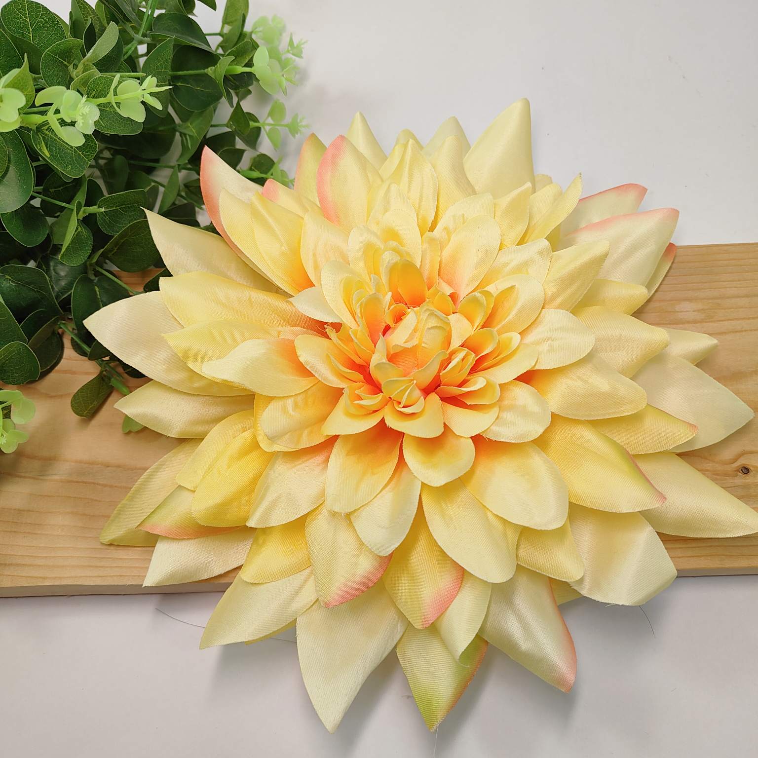 Dalia wyrobowa duża słoneczna T138