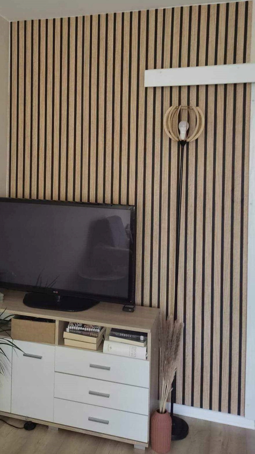 TAPETA JAK DĘBOWE LAMELE LISTEWKI DREWNIANY PANEL