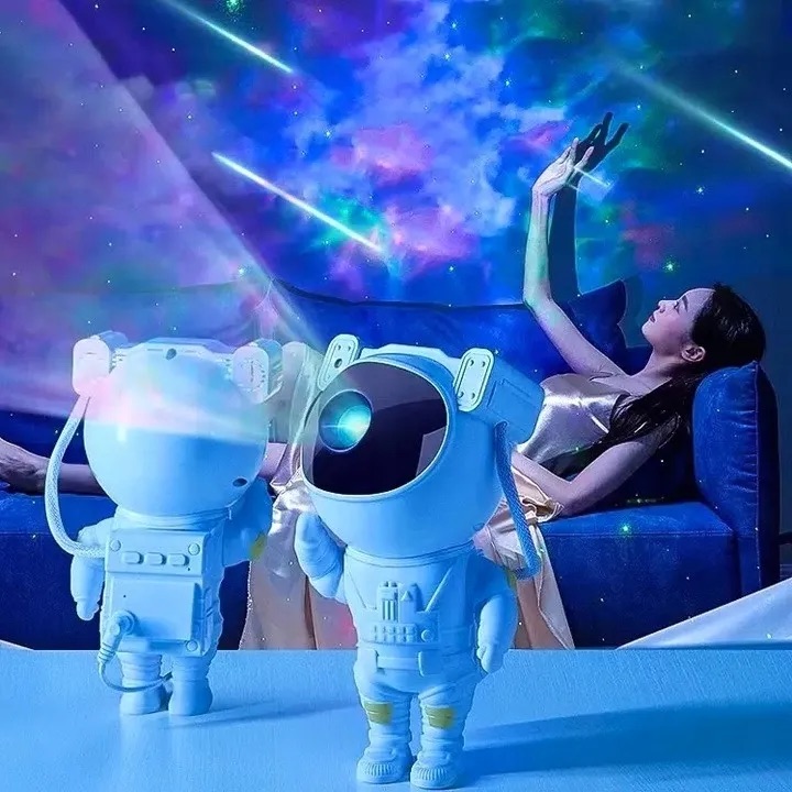 PROJEKTOR GWIAZD NIEBA LED LAMPKA NOCNA RZUTNIK DZIECI LASEROWY ASTRONAUTA