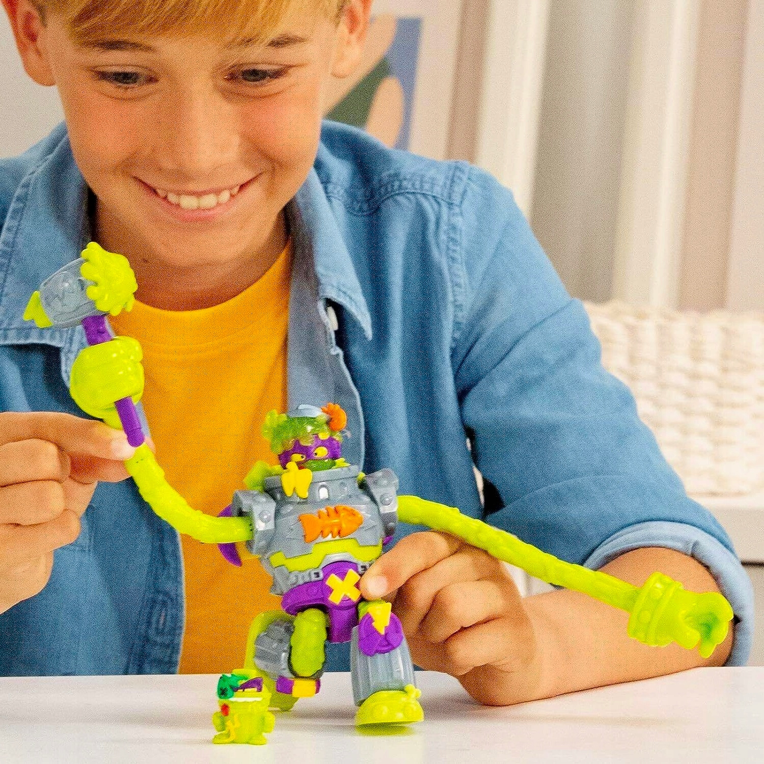 SUPERTHINGS ZINGS SUPER THINGS SUPERBOT TRASHER POWER FLEXIBLE ROBOT