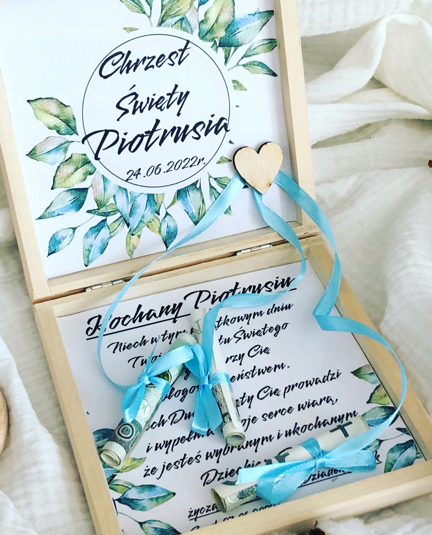 Personalizowane drewniane pudełko na Chrzciny