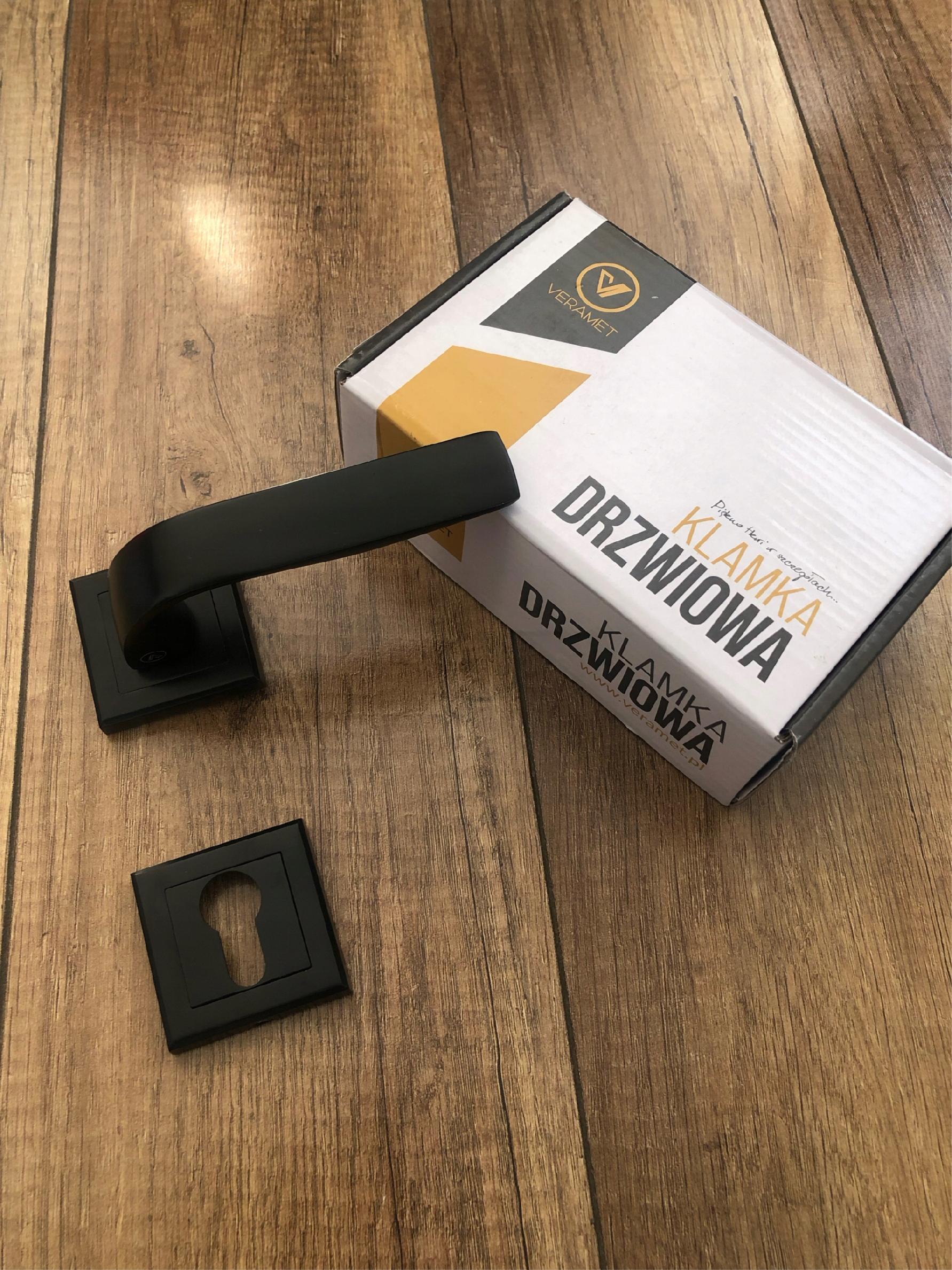 Klamka wewnętrzna Veramet Krótki, Szyld kwadratowy