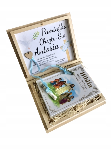 Prezent na chrzest w drewnianym pudełku Biblia