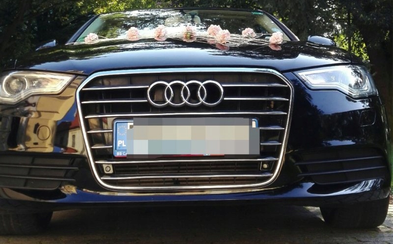 AUDI A6 C7 - Listwy CHROM na atrapę grill Tuning