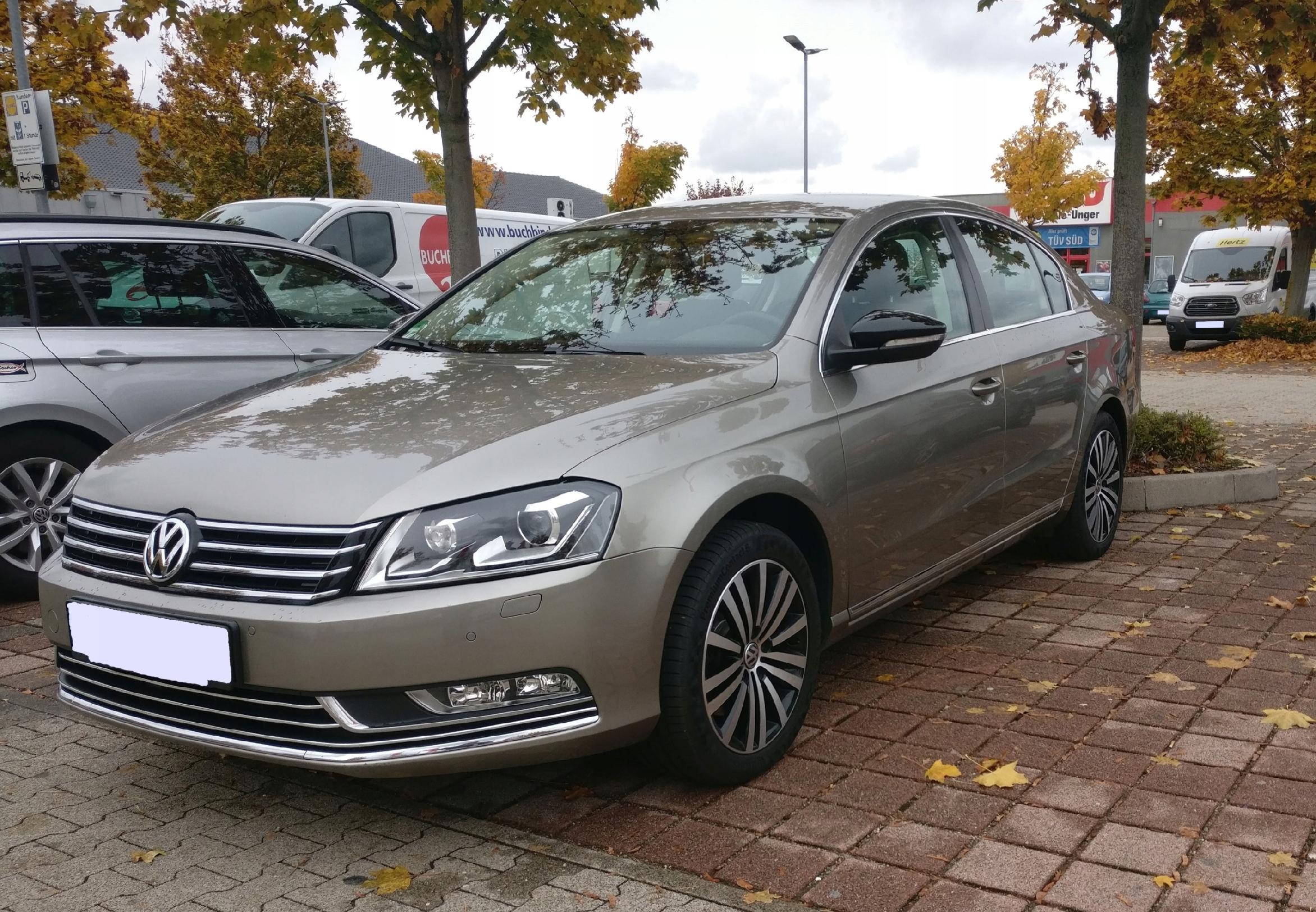 VW PASSAT B7 - Listwy CHROM na grill atrape Tuning