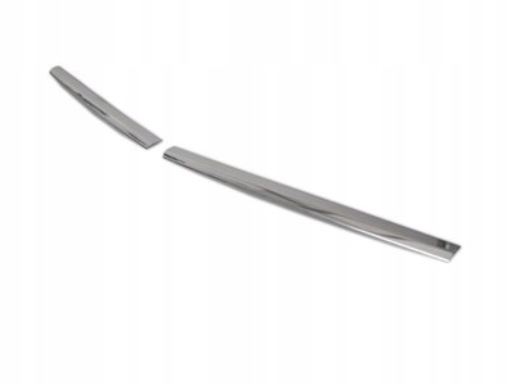 VW Transporter T6 - Listwy CHROM na Bagażnik Drzwi