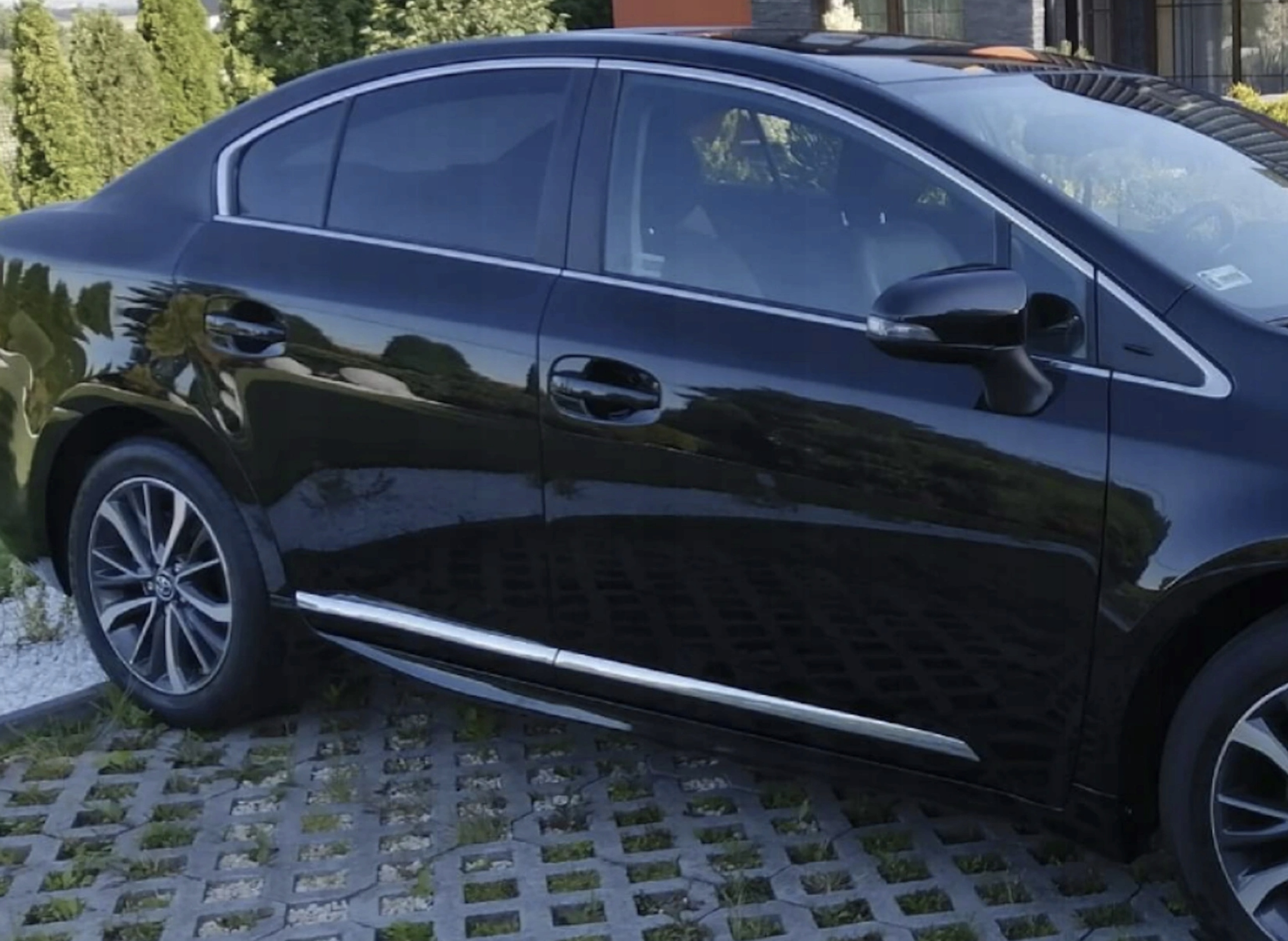 BMW M2 - Listwy CHROM Boczne Drzwi