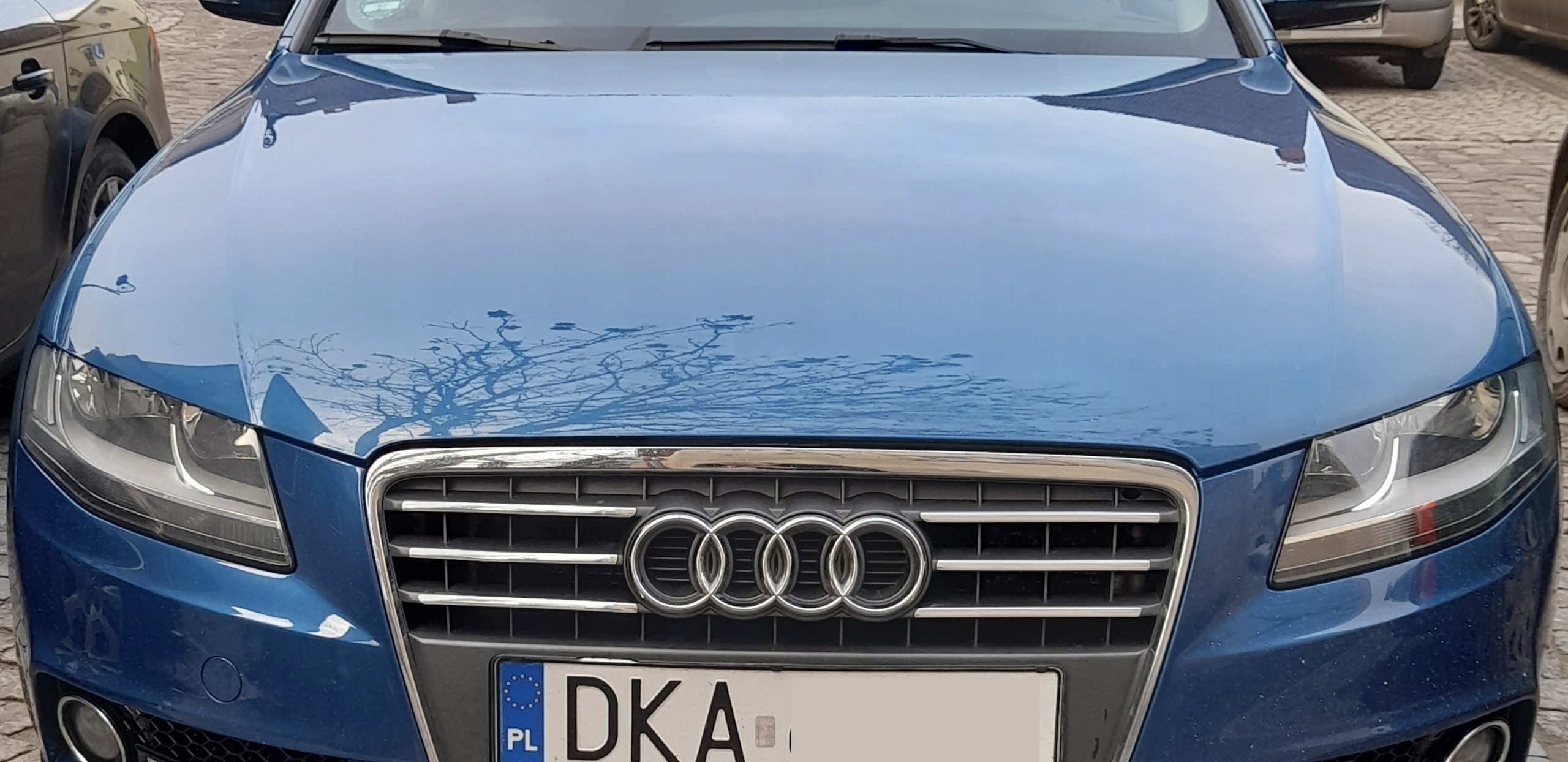 AUDI A4 B8, A5 - LISTWY chromowane na GRILL CHROM