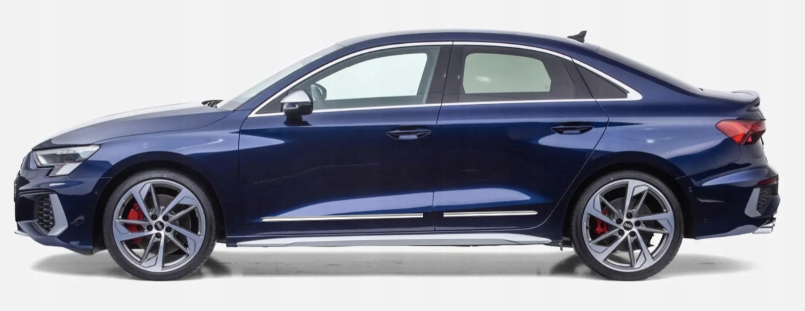 Seat Leon IV HB 2020 - Listwy CHROM na drzwi boczne dekoracyjne