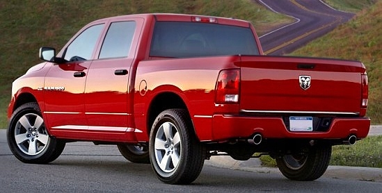 Dodge Ram - LISTWA CHROM na Klapę