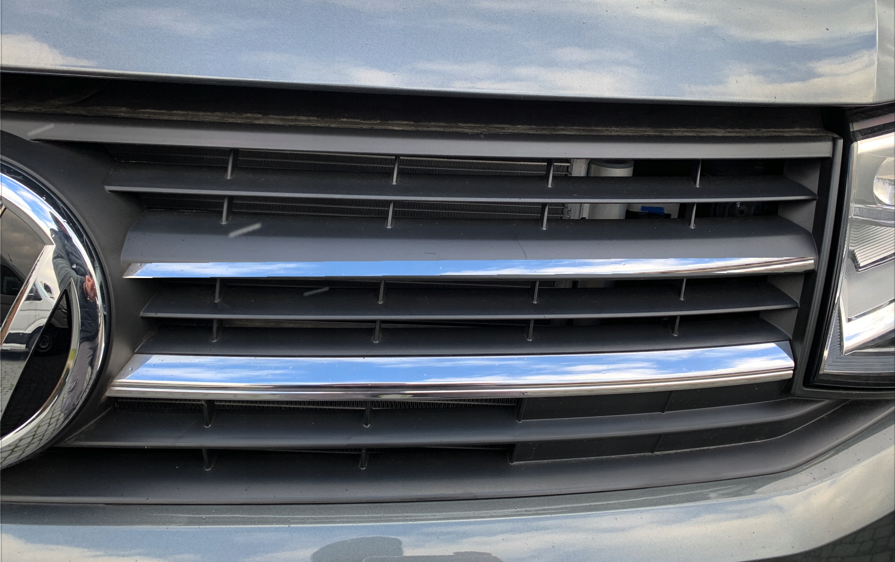 VW Multivan T6 Listwy CHROM Grill zderzak Atrapa