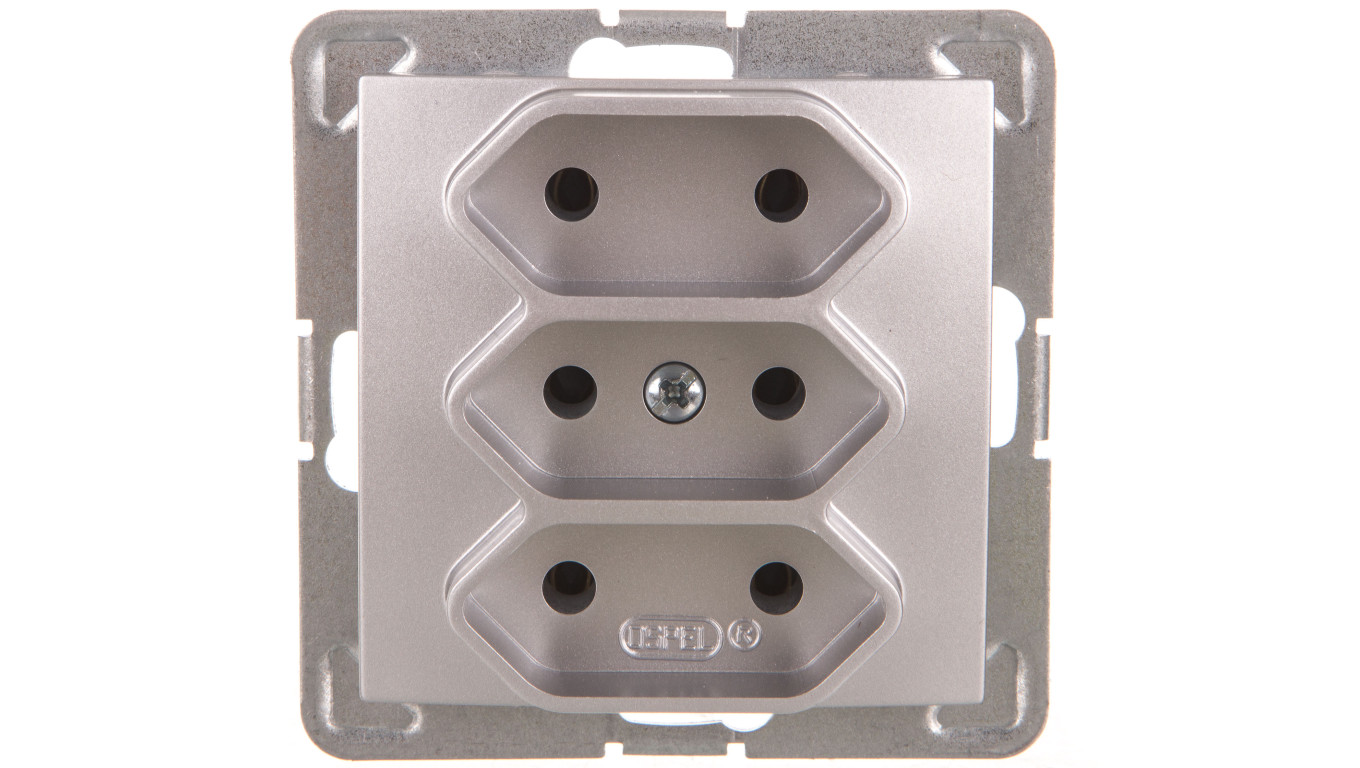 IMPRESJA Gniazdo potrójne b/u 2,5A EURO srebro GP-3Y/m/18