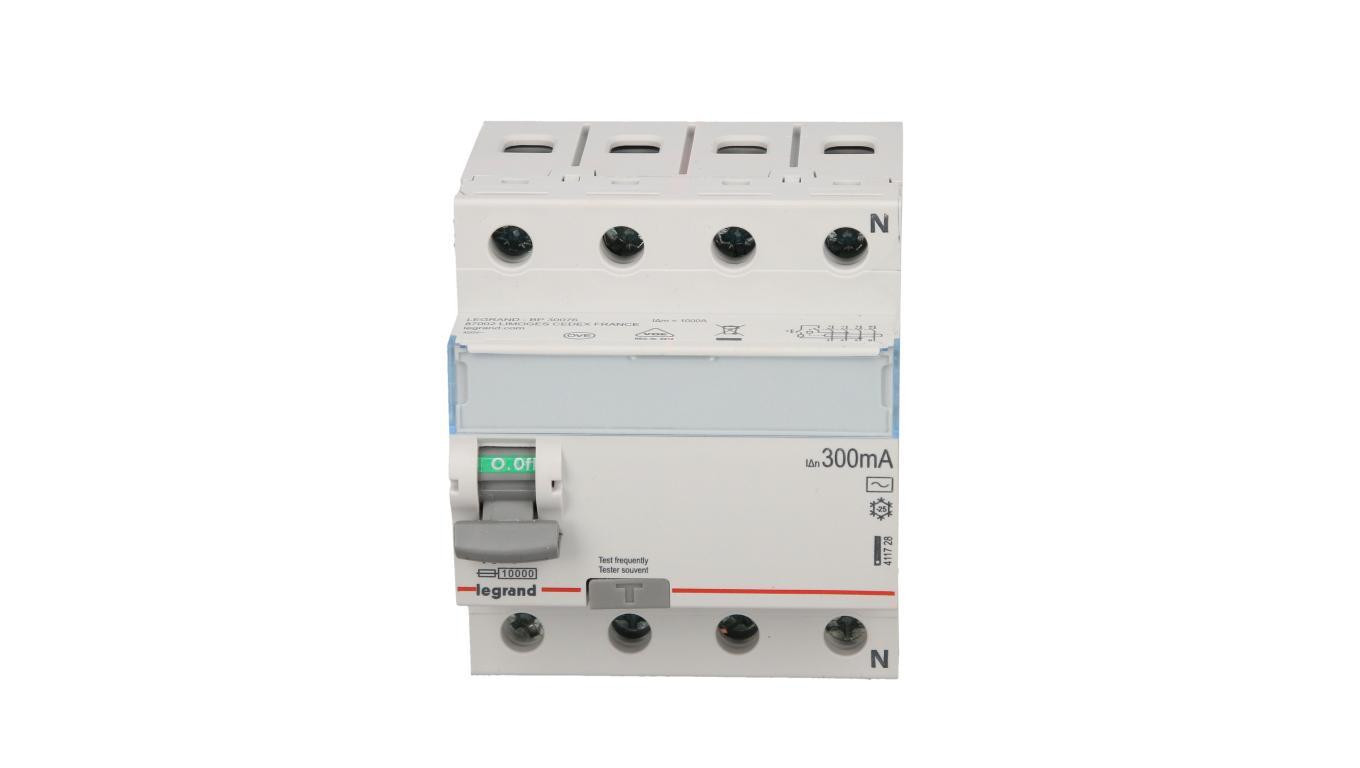 Wyłącznik różnicowoprądowy 4P 40A 0,3A typ AC P304 TX3 411728