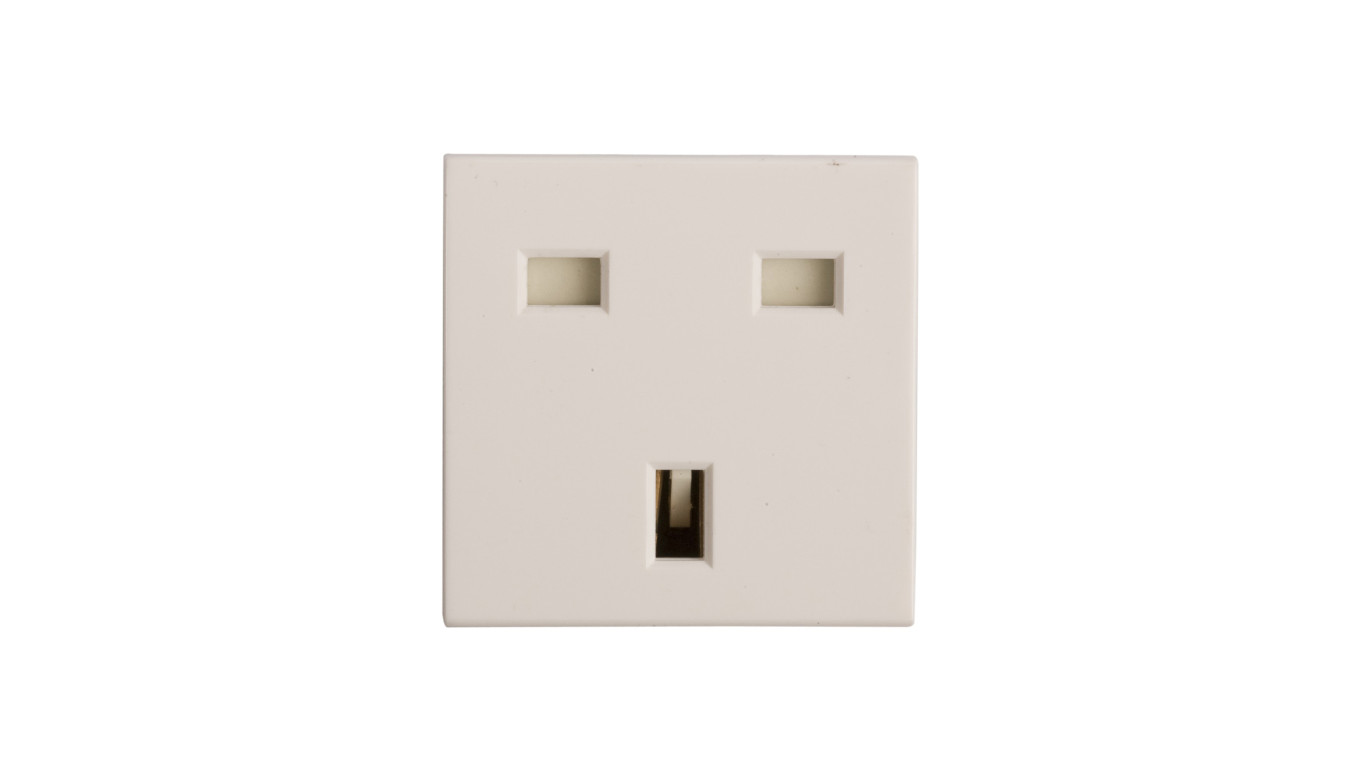 MOSAIC Gniazdo pojedyncze z/u 13A standard brytyjski białe 077505