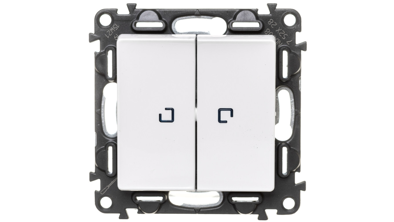 VALENA LIFE Łącznik świecznikowy z podświetleniem biały 752128