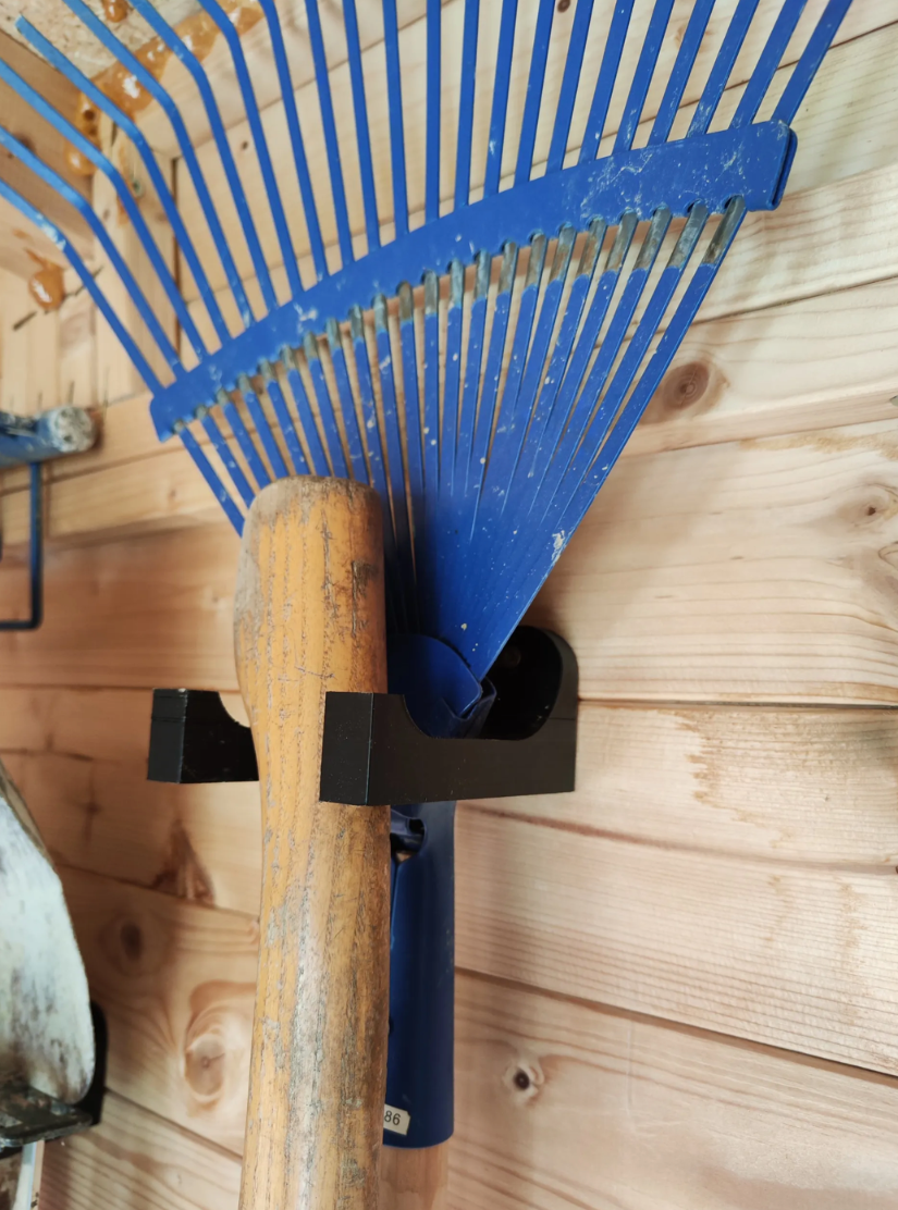 Uchwyt WIESZAK ścienny na mopa miotłę narzędzia ogrodnicze haczyk