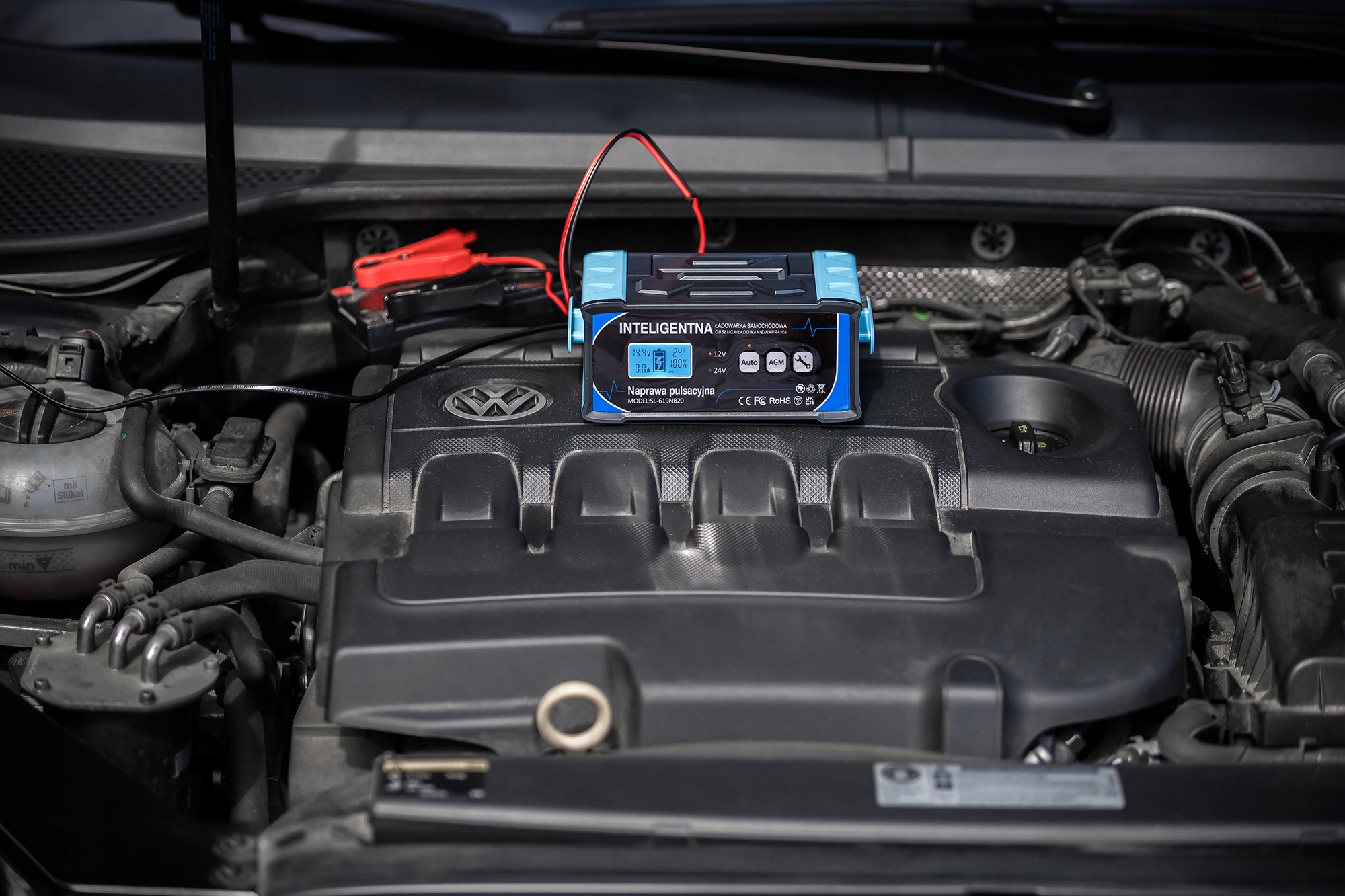 Prostownik Samochodowy do Akumulatorów 24V 12V 11A AGM START-STOP